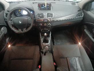 Renault Mégane Megane III Grandtour (KZ) Combi 5-drs 1.5 dCi 90 (K9K-834(K9K-H8)) [66=
kW]  (05-2009/04-2016) picture 10