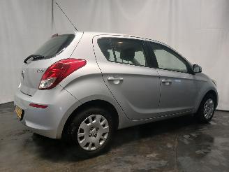 Hyundai I-20 i20 Hatchback 1.2i 16V (G4LA) [63kW]  (03-2012/12-2015) picture 6