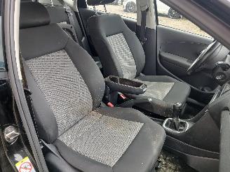 Volkswagen Polo Polo V (6R) Hatchback 1.2 TDI 12V BlueMotion (CFWA(Euro 5)) [55kW]  (1=
0-2009/05-2014) picture 7