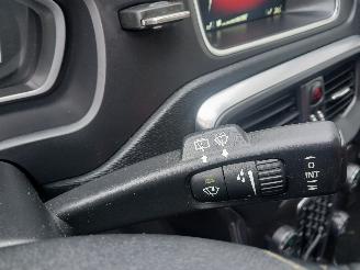 Volvo V-40 V40 (MV) Hatchback 5-drs 2.0 D4 16V (D4204T14) [140kW]  (05-2014/08-20=
19) picture 14