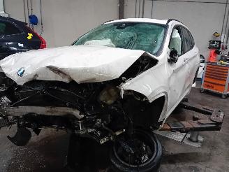 Vrakbiler auto BMW X1 X1 (F48) SUV sDrive 18d 2.0 16V (B47-C20A(Euro 6)) [110kW]  (07-2015/0=
6-2022) 2015/12