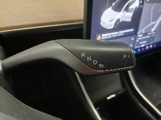 Tesla Model 3 Model 3 Sedan Long Range 72kWh (3D6) [192kW]  (01-2017/...) picture 16