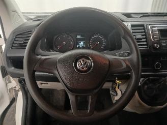 Volkswagen Transporter Transporter T6 Van 2.0 TDI DRF (CXGB) [75kW]  (04-2015/12-2019) picture 18