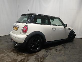 Mini Mini Mini (R56) Hatchback 1.6 16V Cooper (N12-B16A) [88kW]  (10-2006/02-201=
2) picture 6