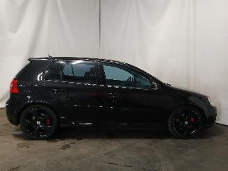 Volkswagen Golf Golf V (1K1) Hatchback 2.0 GTI 16V (AXX) [147kW]  (10-2004/02-2009) picture 7