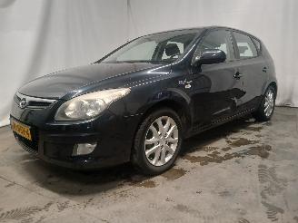 Hyundai I-30 i30 (FD) Hatchback 1.4 CVVT 16V (G4FA) [80kW]  (10-2007/11-2011) picture 3