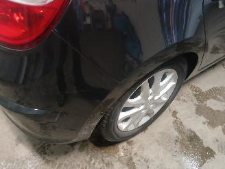 Hyundai I-30 i30 (FD) Hatchback 1.4 CVVT 16V (G4FA) [80kW]  (10-2007/11-2011) picture 19