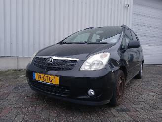 Auto incidentate Toyota Corolla Corolla Verso (E12) MPV 1.6 16V VVT-i (3ZZFE) [81kW]  (01-2002/05-2004=
) 2002/7