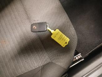 Volkswagen Polo Polo V (6R) Hatchback 1.6 TDI 16V 90 (CAYB(Euro 5)) [66kW]  (06-2009/0=
5-2014) picture 24