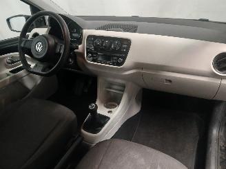 Volkswagen Up! Up! (121) Hatchback 1.0 12V 60 (CHYE) [44kW]  (08-2011/08-2020) picture 10