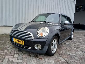 krockskadad bil auto Mini Clubman Clubman (R55) Combi 1.6 16V Cooper (N12-B16A) [88kW]  (10-2007/12-2013=
) 2009/2