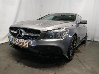 Voiture accidenté Mercedes Cla-klasse CLA Shooting Brake (117.9) Combi 1.6 CLA-200 16V (M270.910) [115kW]  (=
01-2015/03-2019) 2017/1