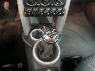 Mini Mini Mini One/Cooper (R50) Hatchback 1.6 16V Cooper (W10-B16A) [85kW]  (06-=
2001/09-2006) picture 12