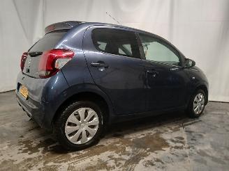 Peugeot 108 108 Hatchback 1.0 12V (1KRFE(CFB)) [51kW]  (05-2014/...) picture 6