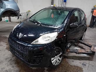 Démontage voiture Peugeot 107 107 Hatchback 1.0 12V (384F(1KR)) [50kW]  (06-2005/05-2014) 2013/2