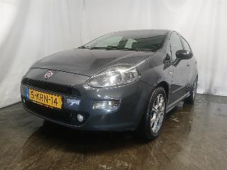 skadebil auto Fiat Punto Punto III (199) Hatchback 0.9 TwinAir (312.A.2000) [63kW]  (03-2012/..=
=2E) 2013/6