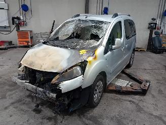 Dezmembrări autoturisme Peugeot Partner Partner Tepee (7A/B/C/D/E/F/G/J/P/S) MPV 1.6 VTI 120 16V (EP6C(5FS)) [=
88kW]  (09-2009/04-2016) 2010