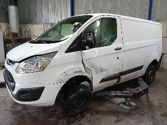 disassembly commercial vehicles Ford Transit Transit Custom Van 2.2 TDCi 16V (DRFG) [74kW]  (04-2012/06-2016) 2015/1