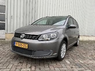 Vaurioauto  passenger cars Volkswagen Touran Touran (1T3) MPV 1.2 TSI (CBZB) [77kW]  (05-2010/08-2015) 2011/5