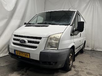 Vaurioauto  passenger cars Ford Transit Transit Van 2.2 TDCi 16V (CYFB(Euro 5)) [92kW]  (10-2011/08-2014) 2012/3