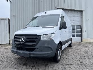 uszkodzony samochody osobowe Mercedes  eSprinter 3,5t (907.6/910.6) Van 314 (780.681) [100kW]  (11-2023/...) 2021/10