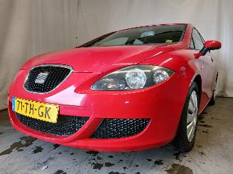 krockskadad bil auto Seat Leon Leon (1P1) Hatchback 5-drs 1.9 TDI 105 (BXE) [77kW]  (07-2005/12-2010)= 2006/9