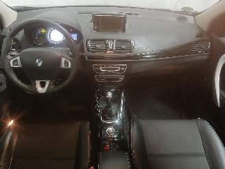 Renault Mégane Megane III Berline (BZ) Hatchback 5-drs 1.5 dCi 110 (K9K-657) [81kW]  =
(02-2009/02-2016) picture 11