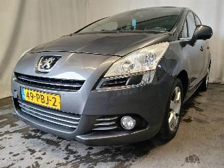 Unfallwagen Peugeot 5008 5008 I (0A/0E) MPV 1.6 VTI 16V (EP6C(5FS)) [88kW]  (09-2009/03-2017) 2011/1