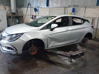Uttjänta bilar auto Opel Astra Astra K Hatchback 5-drs 1.6 CDTI 110 16V (B16DTU) [81kW]  (06-2015/12-=
2022) 2018/7