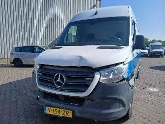 damaged passenger cars Mercedes Sprinter Sprinter 3,5t (907.6/910.6) Van 316 CDI 2.1 D RWD (OM651.958) [120kW] =
 (02-2018/12-2021) 2019/6