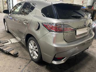 Lexus Ct CT 200h Hatchback 1.8 16V (2ZR-FXE) [100kW]  (09-2011/...) picture 4