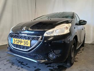 Avarii autoturisme Peugeot 208 208 I (CA/CC/CK/CL) Hatchback 1.2 Vti 12V PureTech 82 (EB2F(HMZ)) [60k=
W]  (03-2012/12-2019) 2013/3