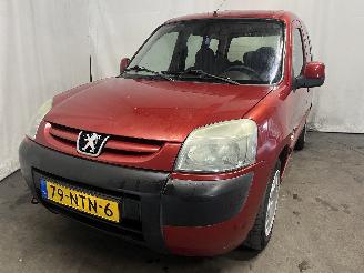 Auto incidentate Peugeot Partner Partner Combispace MPV 1.6 16V (TU5JP4(NFU)) [80kW]  (07-2001/03-2008)= 2006/8