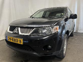 skadebil auto Mitsubishi Outlander Outlander (CW) SUV 2.4 16V Mivec 4x2 (4B12) [125kW]  (11-2006/11-2012)= 2008/1