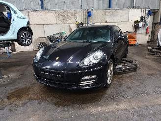 Démontage voiture Porsche Panamera Panamera (970) Liftback 3.6 V6 24V PDK 4 (M46.40) [220kW]  (05-2010/07=
-2013) 2010/5