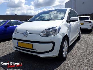 Damaged car Volkswagen Up! 1.0 move 75pk 2015/3