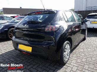 Vaurioauto  passenger cars Peugeot 208 1.2 PureTech Active 5-drs 2021/6
