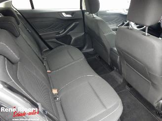 Ford Focus 1.0 Ecoboost Hybrid Titanium picture 13