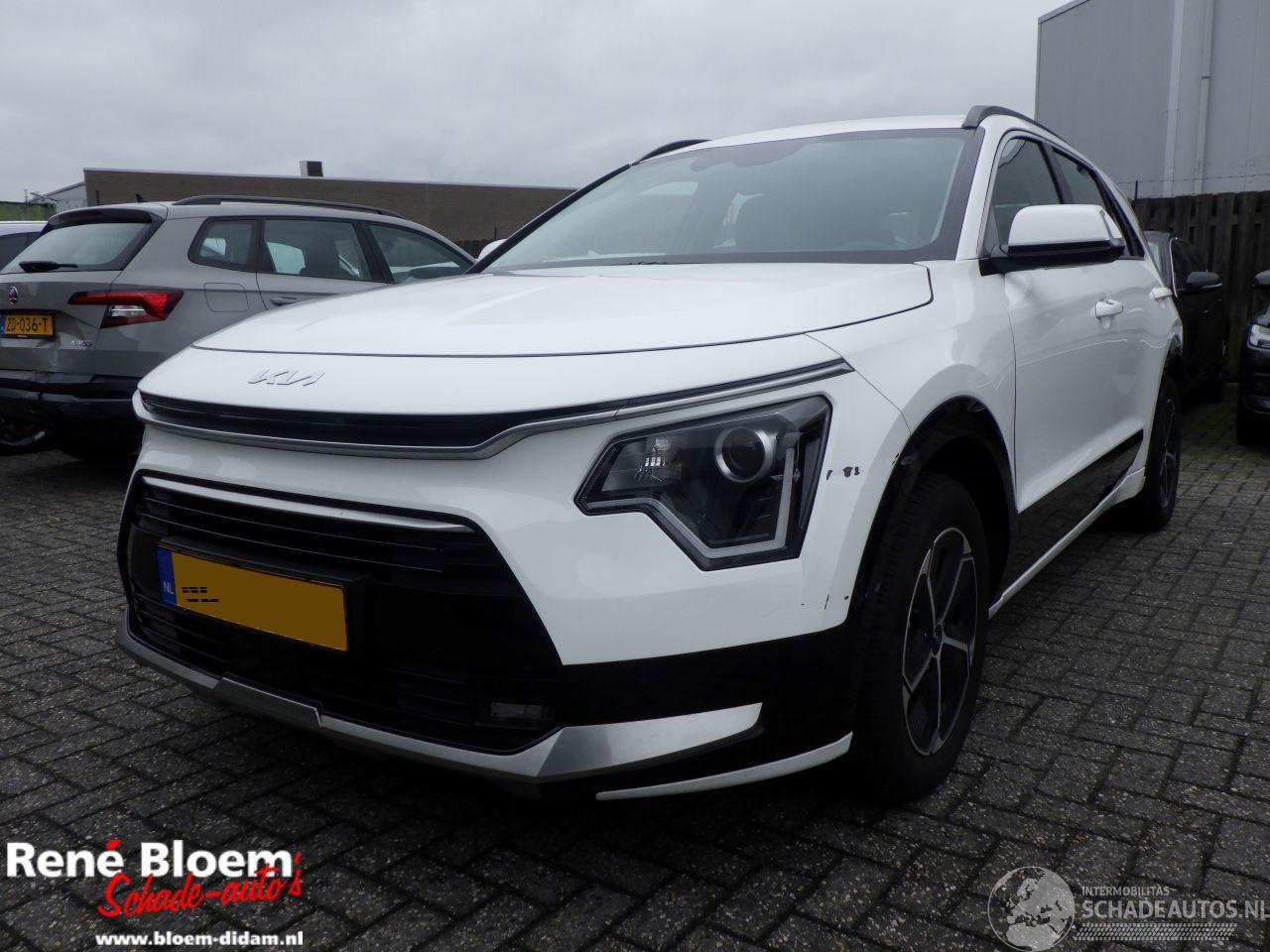 Kia Niro 1.6 GDi Hybrid DynamicLine Automaat