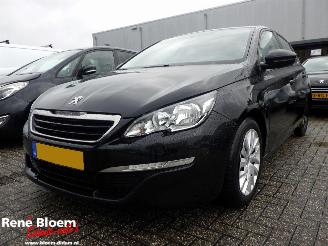 Unfallwagen Peugeot 308 1.6 Blue HDI 120pk 2014/11