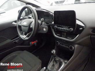 Ford Fiesta 1.0 EcoBoost Titanium Hybrid picture 13