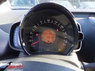 Peugeot 108 1.0 e-VTi Active Airco 5drs picture 16