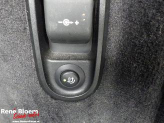 BMW 5-serie 520i High Executive picture 12