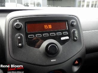 Toyota Aygo 1.0 VVT-I X-Fun Airco 5drs picture 16