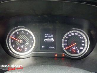 Hyundai I-10 Comfort 5drs Airco picture 17