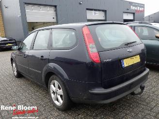 Ford Focus Wagon 1.6-16V Futura picture 2