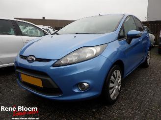 krockskadad bil auto Ford Fiesta 1.25 Trend 5drs Airco 2012/5