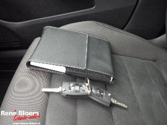 Volkswagen Golf 1.6 TDI Highline 116pk Clima picture 15