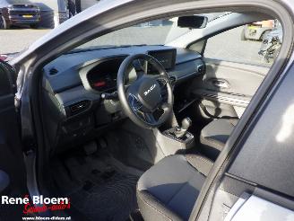 Dacia Jogger 1.6 Hybrid 140 Extreme 5p. picture 11