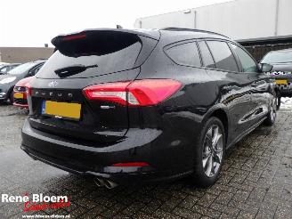 Voiture accidenté Ford Focus 1.0 EcoBoost Hybrid ST-Line X Business 2021/9